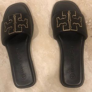 Tory Burch slides in padded leather size 8